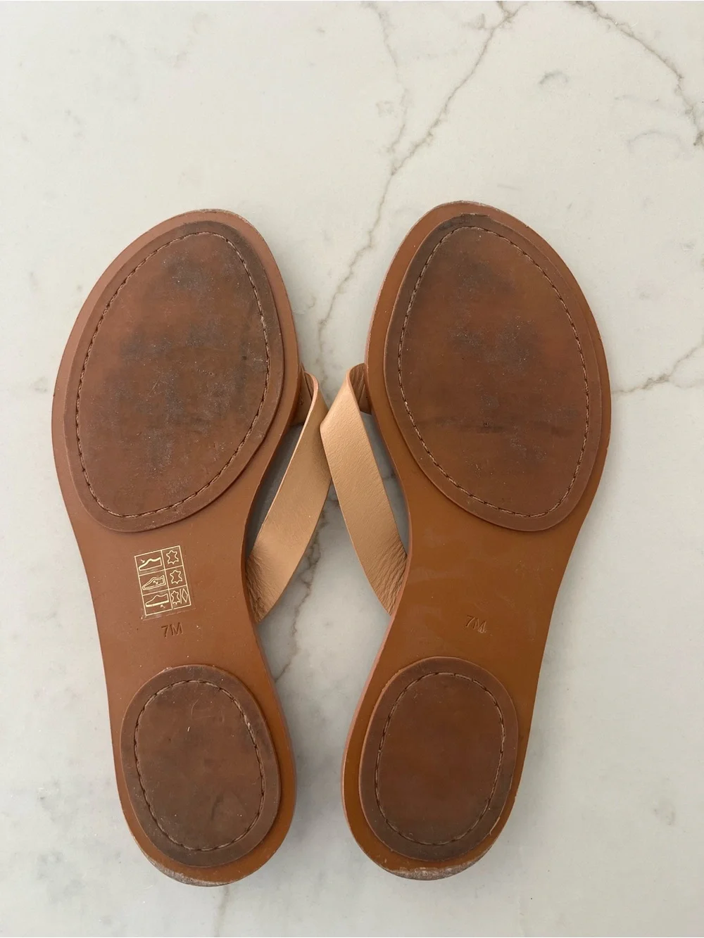Tory Burch Terra Thong Sandals Womens 7 M Nude Blush Tan Leather Flip Flops Logo